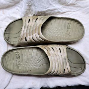 Hoka One One Mens 13 Ora Recovery Slide Camo Flip Flop Comfort Sandals